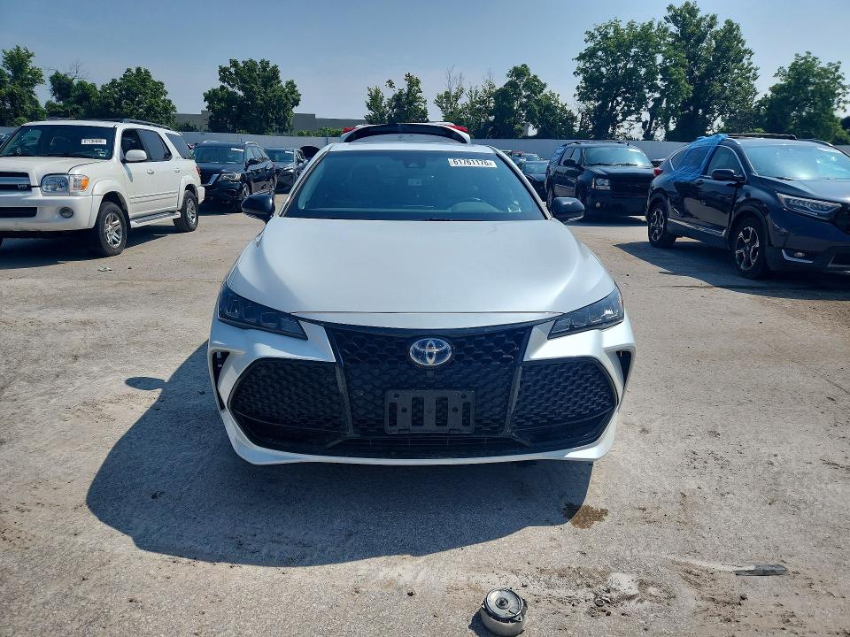 Продаж на аукціоні авто 2019 Toyota Avalon Hybrid, vin: 4T1B21FB5KU002819, номер лоту: 61761176