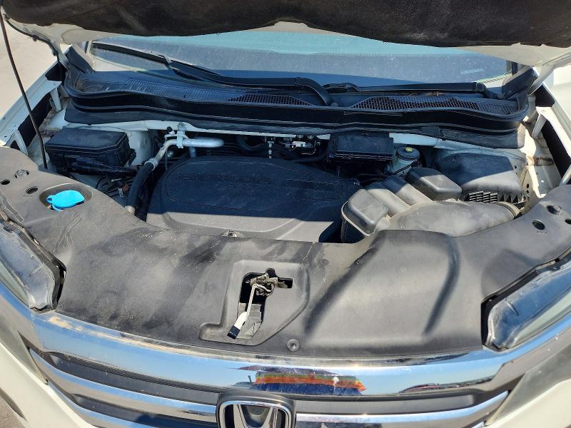 Продаж на аукціоні авто 2018 Honda Pilot, vin: 5FNYF5H58JB005965, номер лоту: 63493266