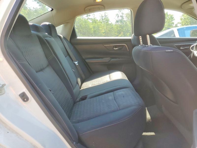 2018 Nissan Altima მანქანა იყიდება აუქციონზე, vin: 1N4AL3AP5JC205277, აუქციონის ნომერი: 60443996
