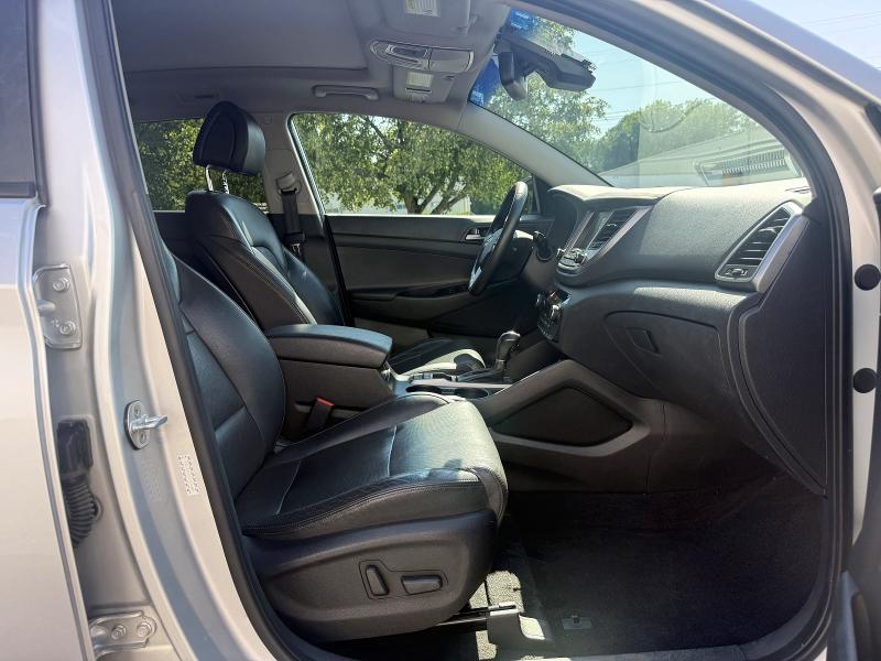 Продажа на аукционе авто 2016 Hyundai Tucson, vin: KM8J3CA27GU024601, номер лота: 63759246