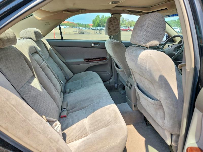 2004 Toyota Camry მანქანა იყიდება აუქციონზე, vin: 4T1BE30K24U336028, აუქციონის ნომერი: 62307356