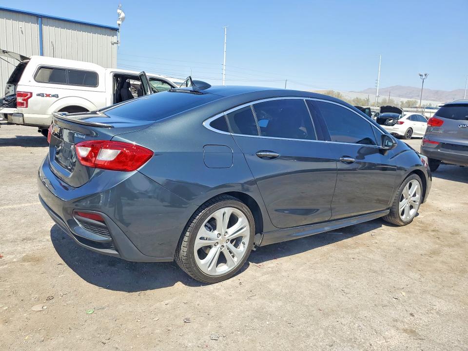 Продаж на аукціоні авто 2018 Chevrolet Cruze, vin: 1G1BF5SM3J7143305, номер лоту: 62997766