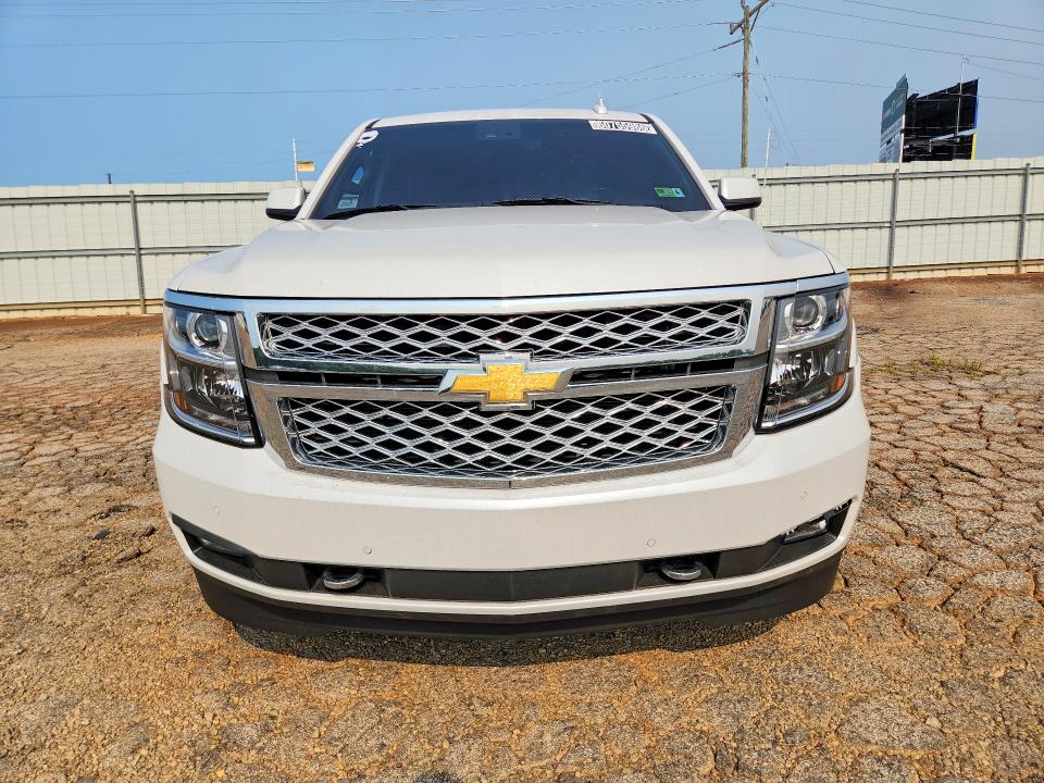 2019 Chevrolet Suburban მანქანა იყიდება აუქციონზე, vin: 1GNSKHKC4KR217064, აუქციონის ნომერი: 60755986