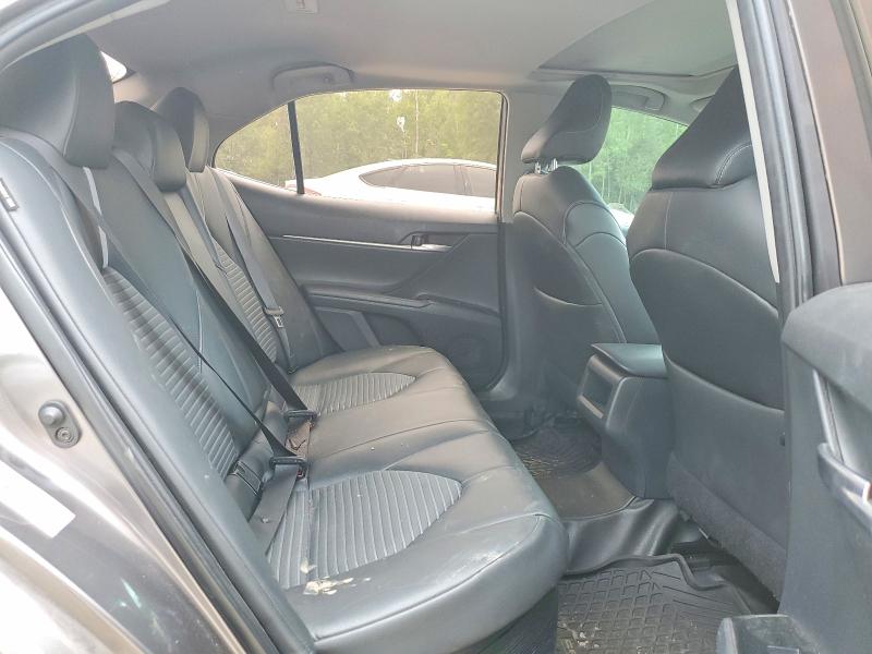59068716 :رقم المزاد ، 4T1B21HK7JU001859 vin ، 2018 Toyota Camry Hybrid مزاد بيع