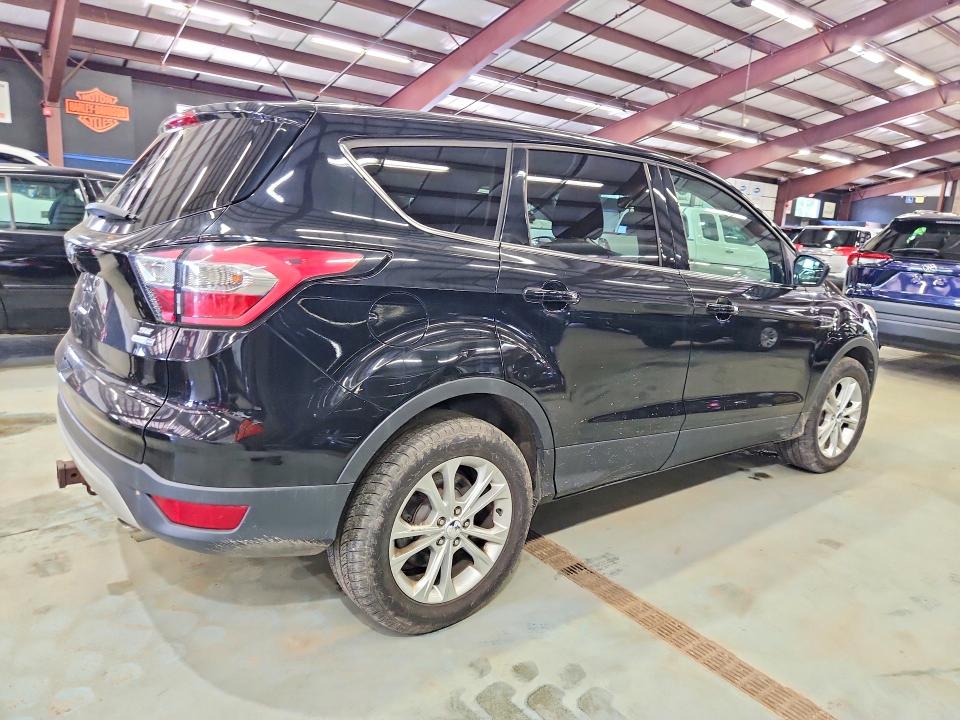 60478826 :رقم المزاد ، 1FMCU9G91HUC53189 vin ، 2017 Ford Escape مزاد بيع