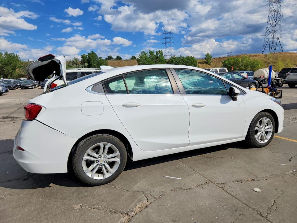 Продаж на аукціоні авто 2019 Chevrolet Cruze, vin: 1G1BE5SM4K7115677, номер лоту: 61397126