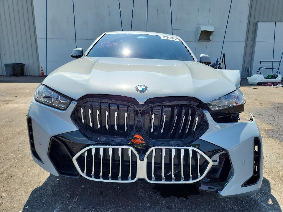 61750226 :رقم المزاد ، 5UX33EX0XS9X67133 vin ، 2025 Bmw X6 مزاد بيع
