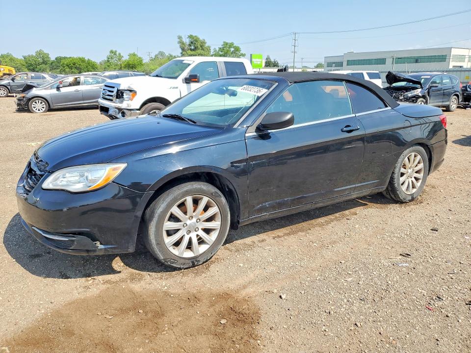 Продажа на аукционе авто 2013 Chrysler 200, vin: 1C3BCBEBXDN532956, номер лота: 60032736