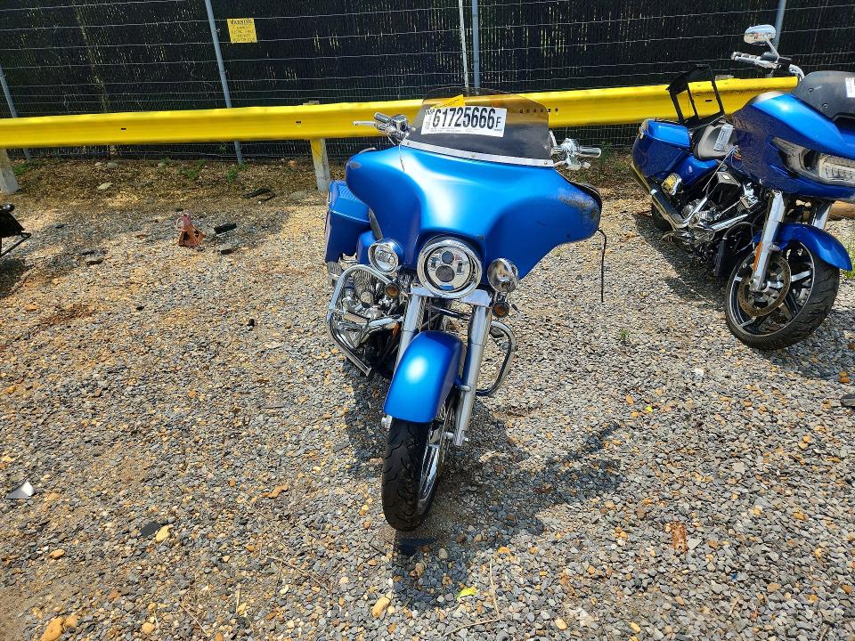 Продажа на аукционе авто 2007 Harley-davidson Flhx, vin: 1HD1KB4197Y602015, номер лота: 61725666
