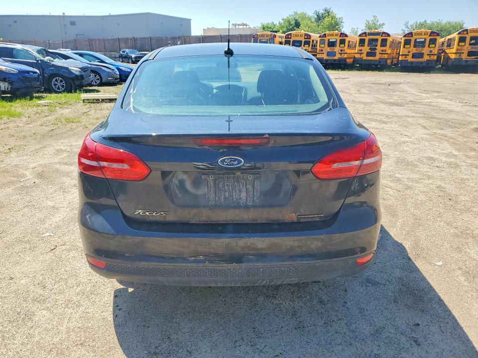 2015 Ford Focus მანქანა იყიდება აუქციონზე, vin: 1FADP3E27FL290520, აუქციონის ნომერი: 61312426