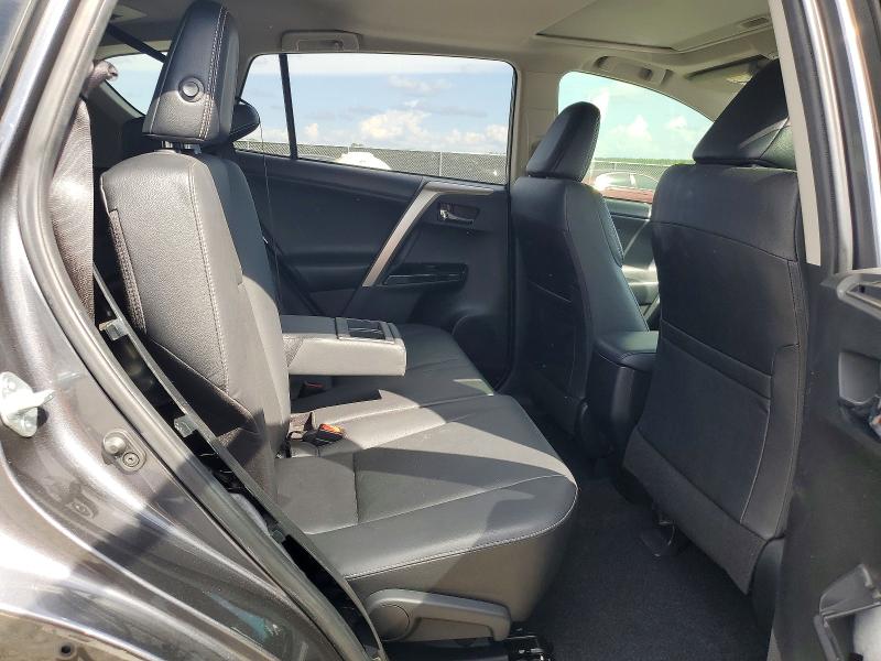 2018 Toyota Rav4 მანქანა იყიდება აუქციონზე, vin: JTMYFREV6JD126934, აუქციონის ნომერი: 61863916