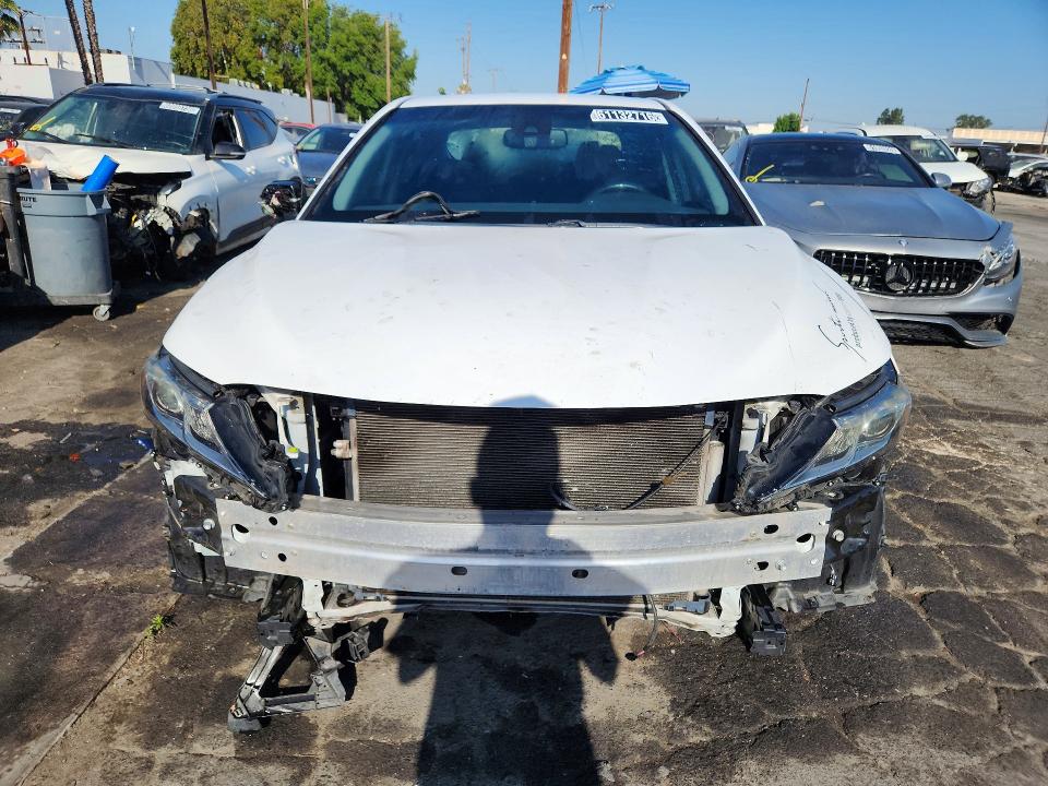 Продаж на аукціоні авто 2018 Toyota Camry, vin: 4T1B11HK6JU601095, номер лоту: 61132716
