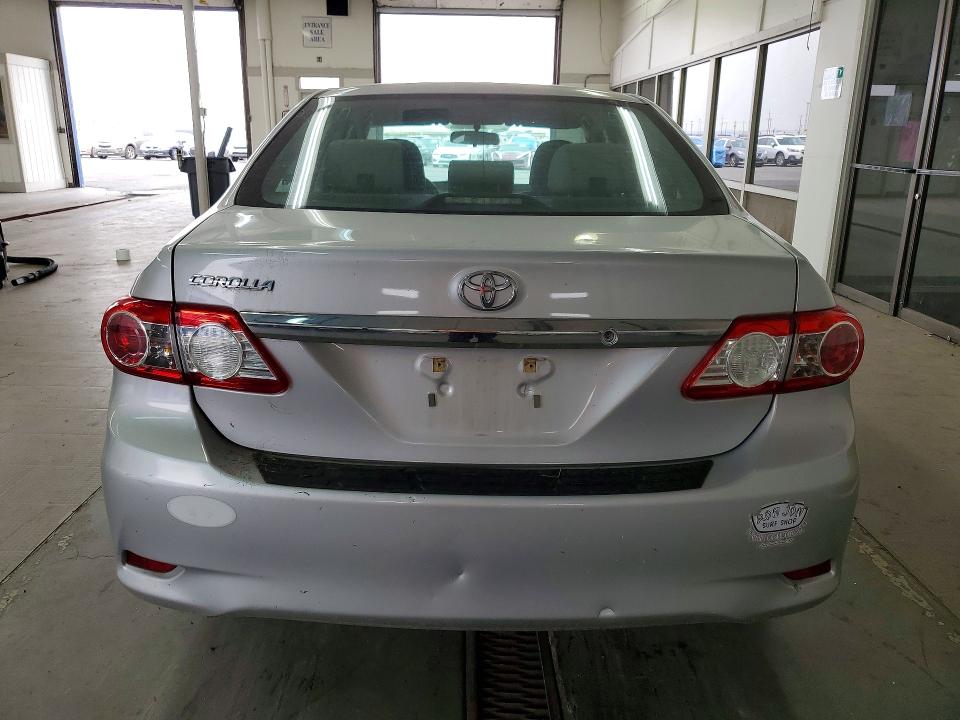 61940746 :رقم المزاد ، 2T1BU4EE2DC962319 vin ، 2013 Toyota Corolla مزاد بيع
