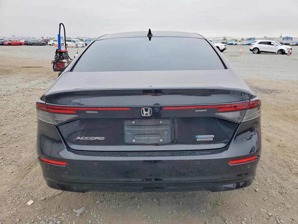 60829866 :رقم المزاد ، 1HGCY2F8XPA045144 vin ، 2023 Honda Accord مزاد بيع
