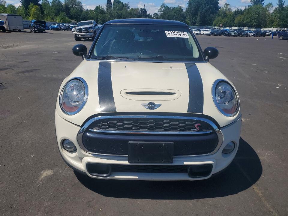 Auction sale of the 2015 Mini Cooper, vin: WMWXP7C51F2A58528, lot number: 62351076