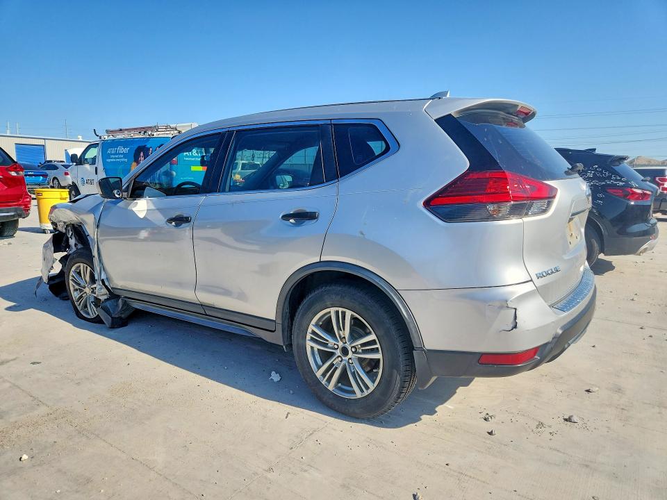 Продажа на аукционе авто 2017 Nissan Rogue, vin: JN8AT2MT0HW386461, номер лота: 60080136