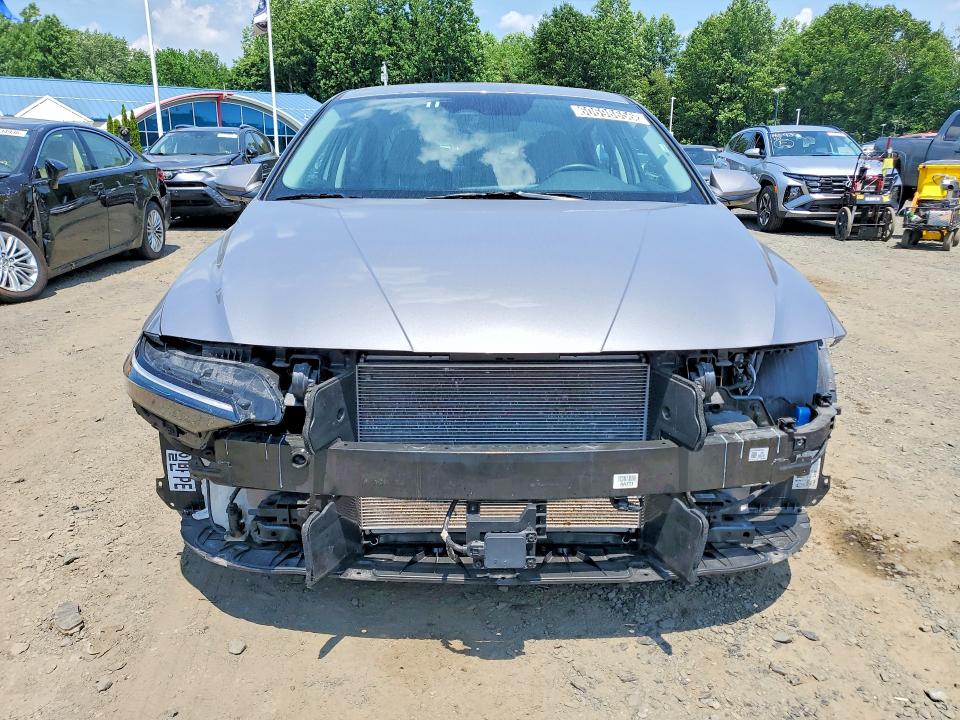 60698656 :رقم المزاد ، KMHLP4DG4SU027071 vin ، 2025 Hyundai Elantra مزاد بيع