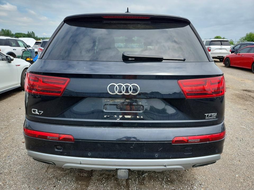 59697596 :رقم المزاد ، WA1VAAF76JD020187 vin ، 2018 Audi Q7 مزاد بيع
