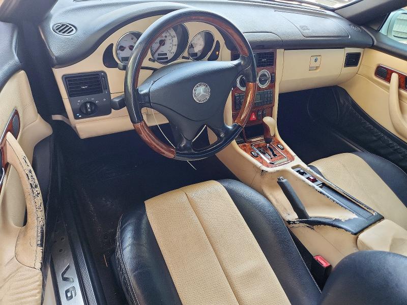 59600256 :رقم المزاد ، WDBKK65F84F300485 vin ، 2004 Mercedes-benz Slk مزاد بيع