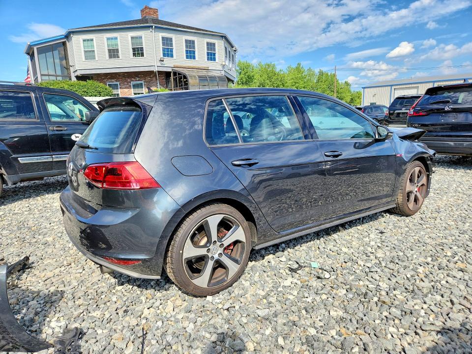 60530976 :رقم المزاد ، 3VW447AU7HM018744 vin ، 2017 Volkswagen Gti مزاد بيع