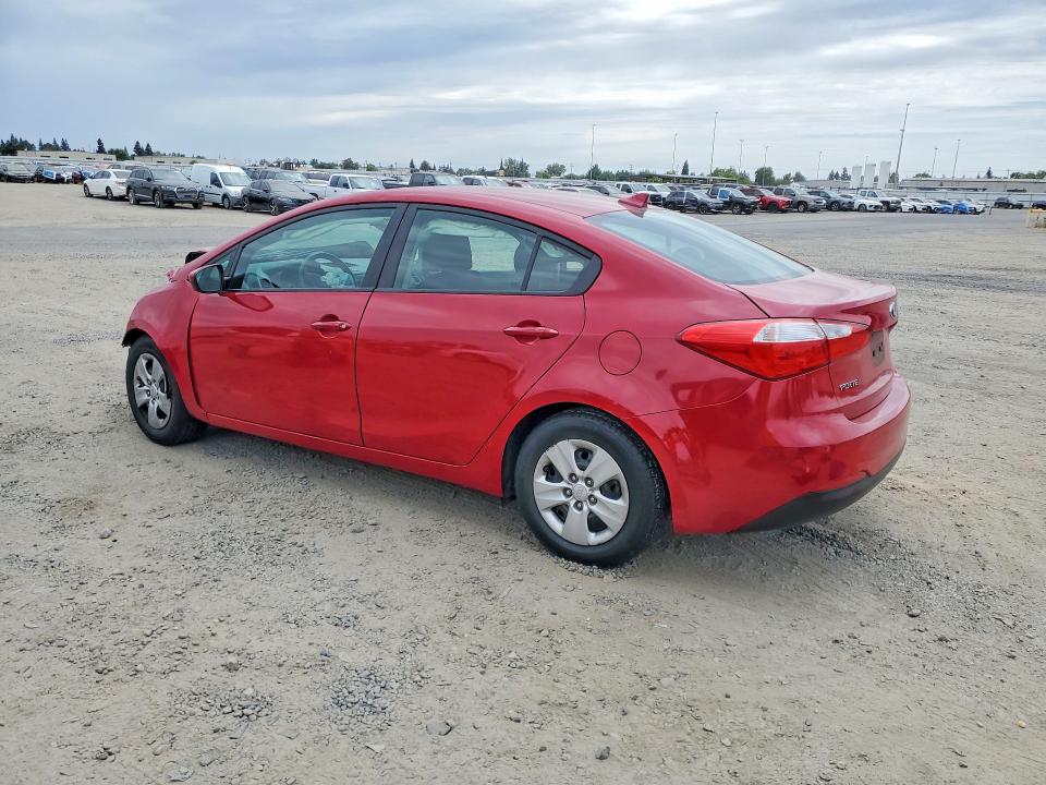 61060396 :رقم المزاد ، KNAFK4A66G5577415 vin ، 2016 Kia Forte مزاد بيع