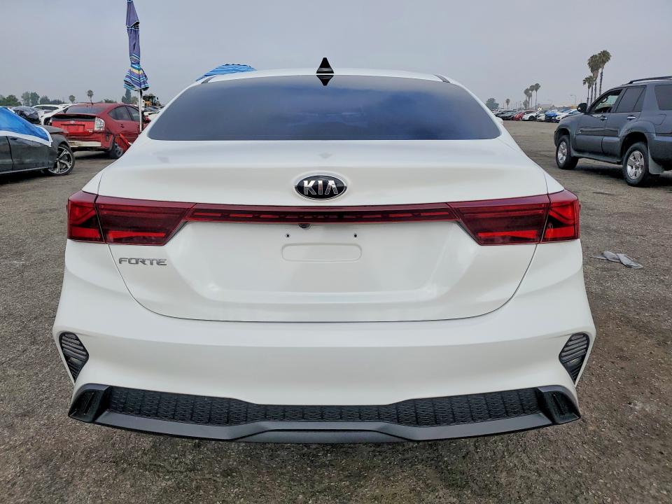 2024 Kia Forte მანქანა იყიდება აუქციონზე, vin: 3KPF24AD7RE781200, აუქციონის ნომერი: 60694656
