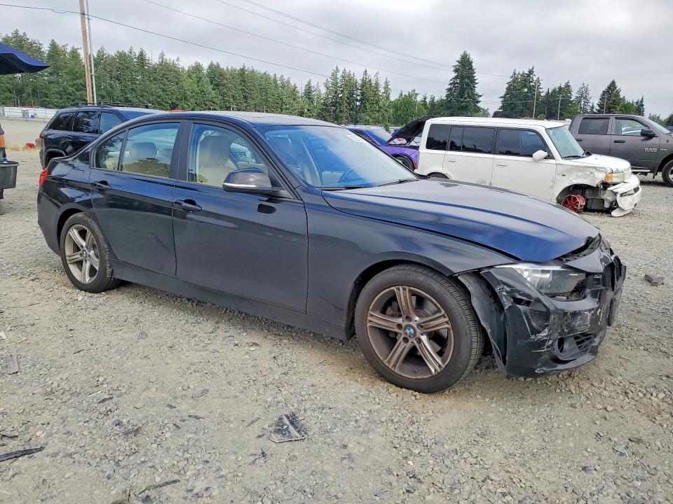 62279456 :رقم المزاد ، WBA3C1C58DF443076 vin ، 2013 Bmw 328 مزاد بيع