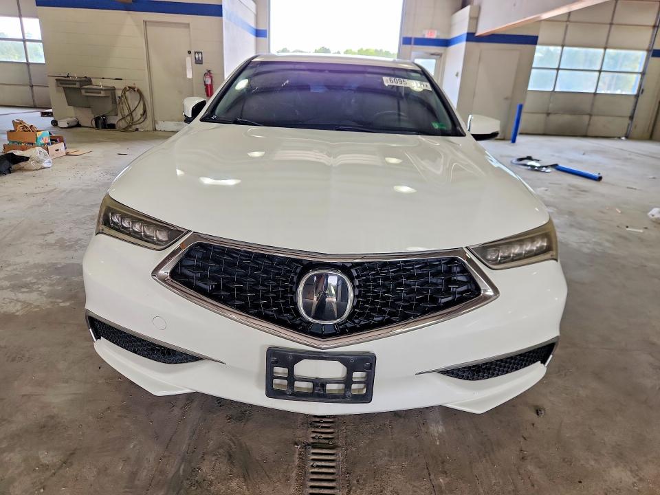 60953016 :رقم المزاد ، 19UUB2F5XJA012759 vin ، 2018 Acura Tlx مزاد بيع