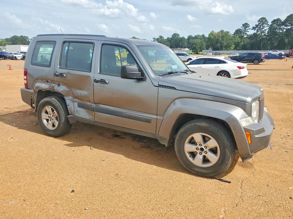 61508566 :رقم المزاد ، 1C4PJLAK0CW213383 vin ، 2012 Jeep Liberty مزاد بيع