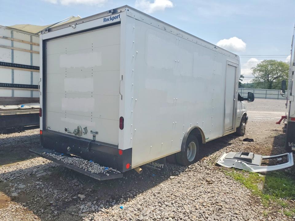 58478356 :رقم المزاد ، 1HA3GTC74NN004755 vin ، 2022 Chevrolet Express G3500 مزاد بيع