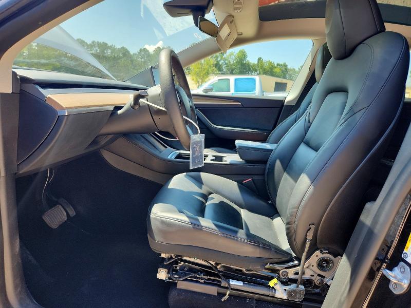 63283216 :رقم المزاد ، 7SAYGDEE2NA015036 vin ، 2022 Tesla Model Y مزاد بيع