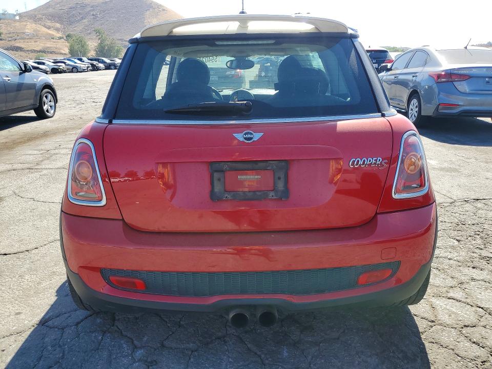 Продажа на аукционе авто 2010 Mini Cooper, vin: WMWMF7C59ATW89694, номер лота: 59402686