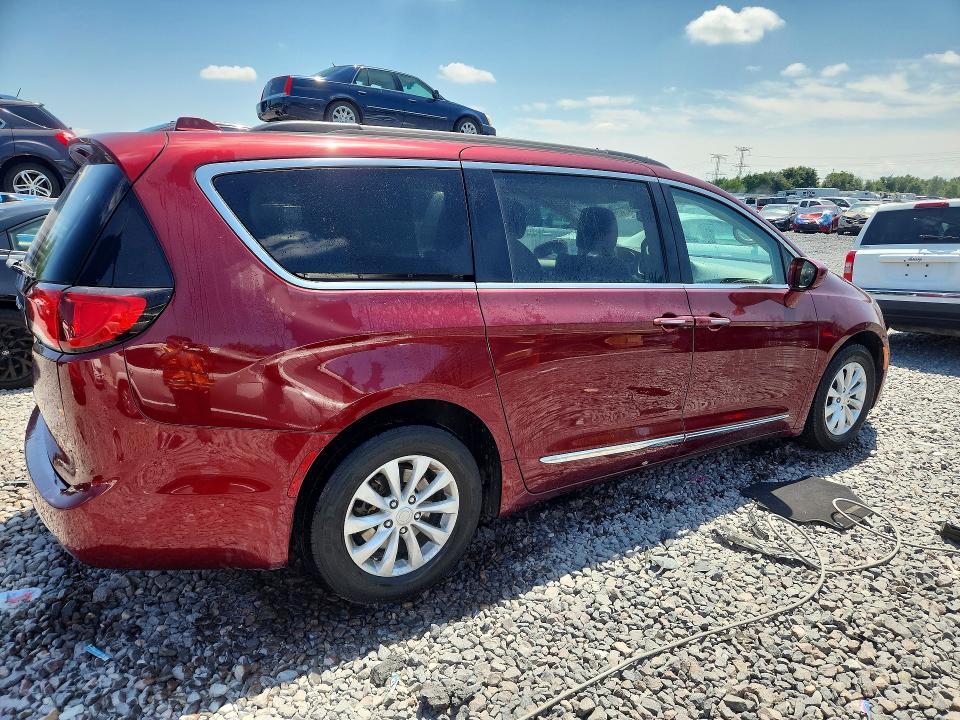 Продаж на аукціоні авто 2017 Chrysler Pacifica, vin: 2C4RC1BGXHR648221, номер лоту: 59321456