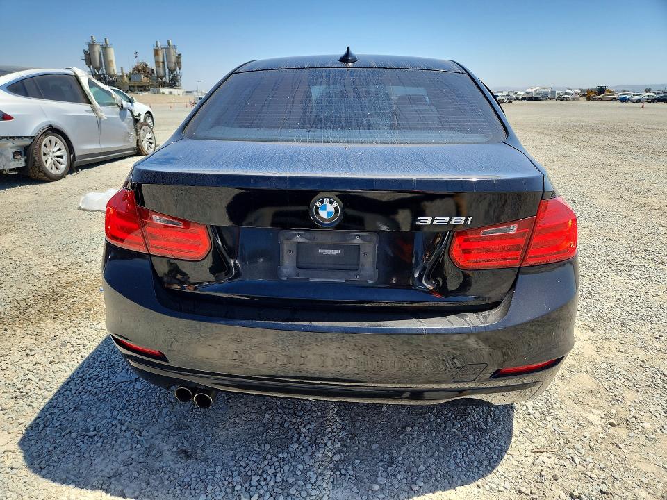 2014 Bmw 328 მანქანა იყიდება აუქციონზე, vin: WBA3C1C54EK105098, აუქციონის ნომერი: 60085406