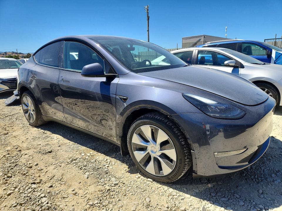 Продажа на аукционе авто 2023 Tesla Model Y, vin: 7SAYGAEE1PF667344, номер лота: 62540126
