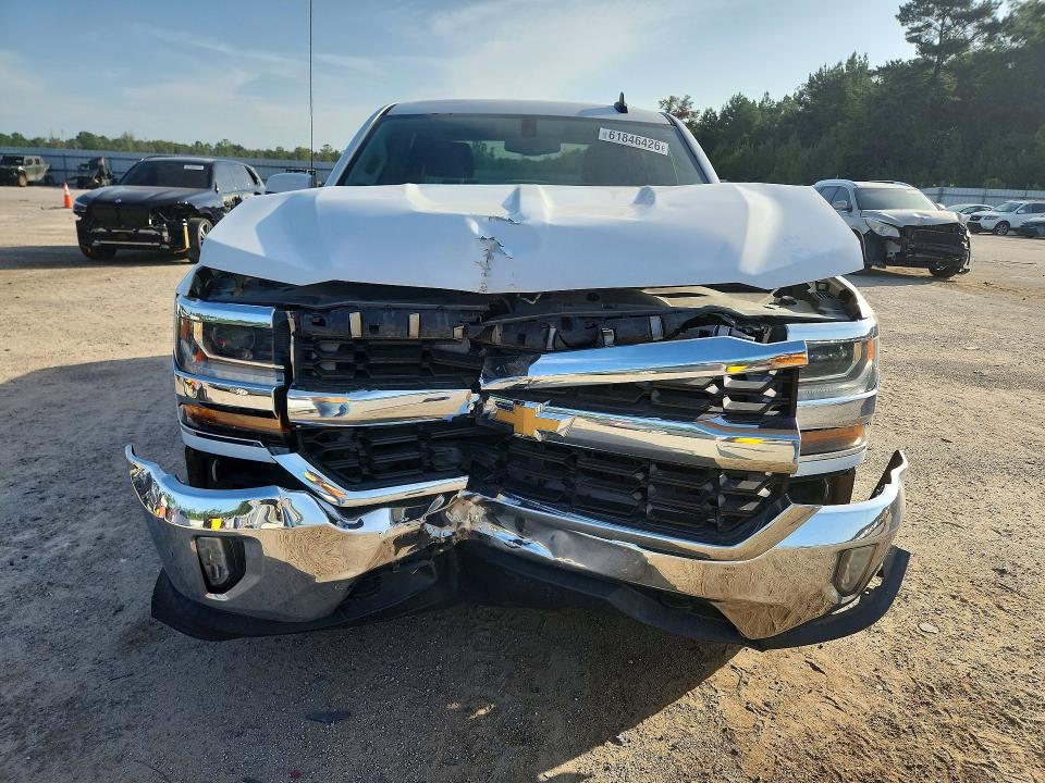 61846426 :رقم المزاد ، 3GCUKREC5HG211964 vin ، 2017 Chevrolet Silverado مزاد بيع
