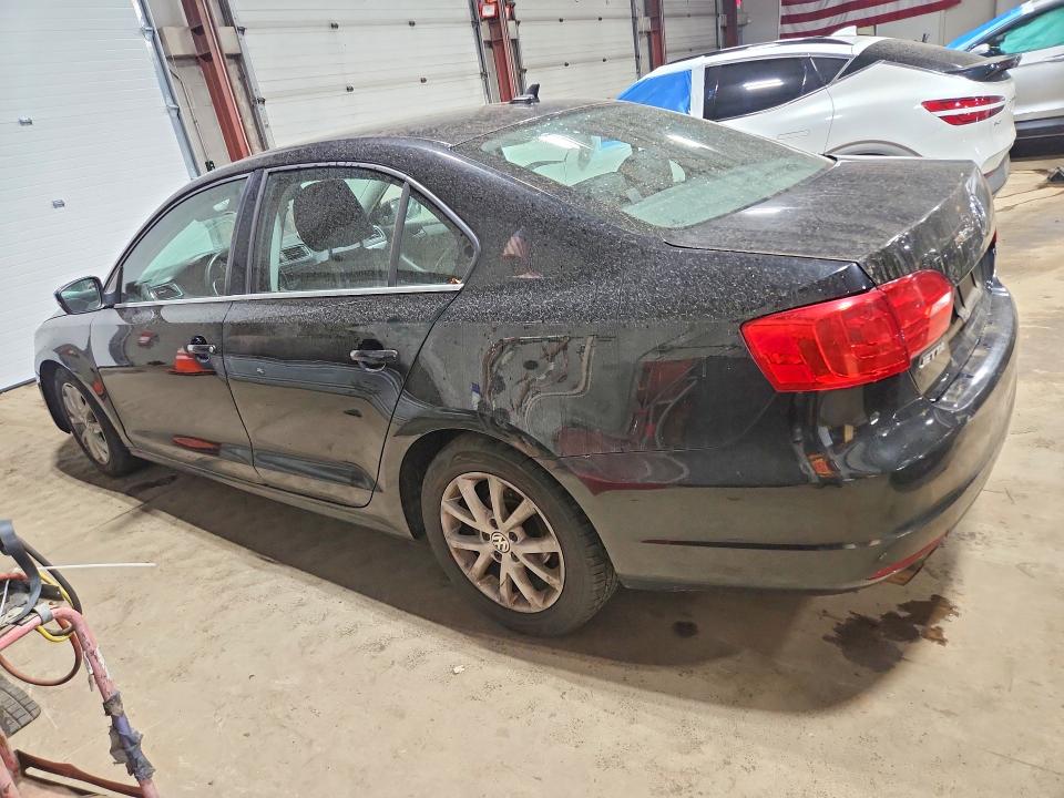 61885246 :رقم المزاد ، 3VWDP7AJ1DM368569 vin ، 2013 Volkswagen Jetta مزاد بيع