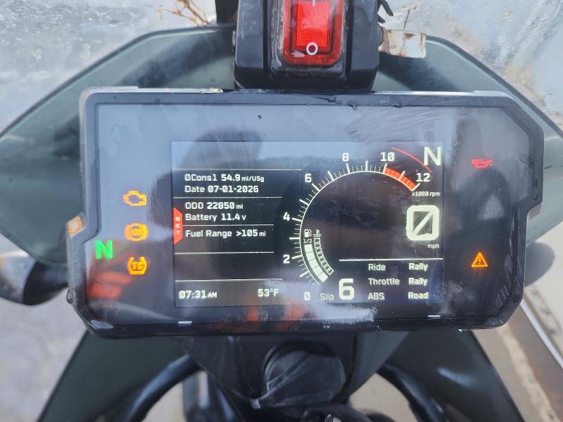 59303896 :رقم المزاد ، VBKTS6402MM805273 vin ، 2021 Ktm 890 مزاد بيع