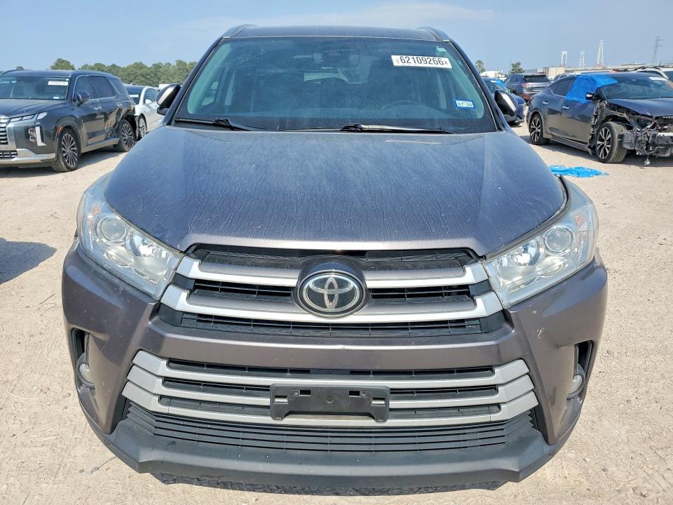 62109266 :رقم المزاد ، 5TDKZRFH4KS567442 vin ، 2019 Toyota Highlander مزاد بيع