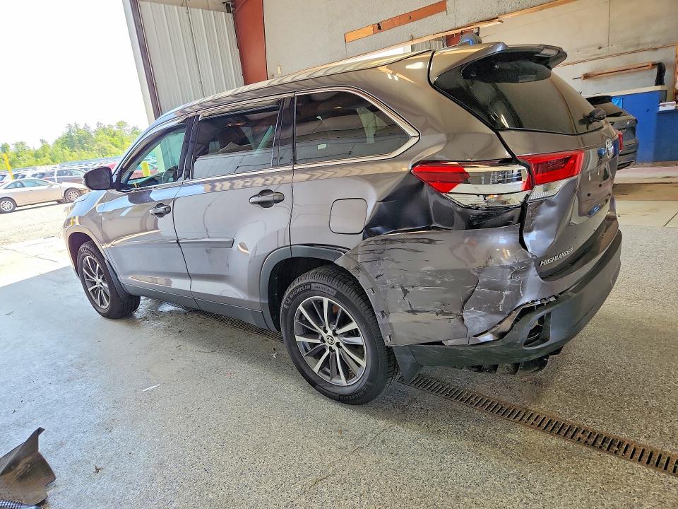 Продаж на аукціоні авто 2019 Toyota Highlander, vin: 5TDJZRFH7KS630044, номер лоту: 60743446