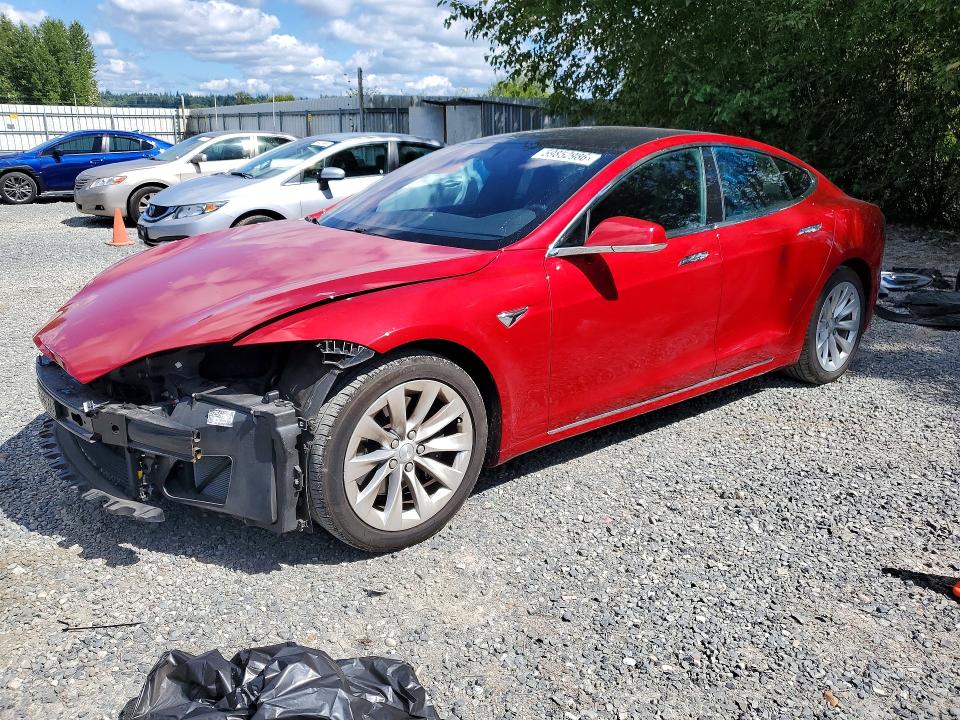 59852986 :رقم المزاد ، 5YJSA1E29JF240012 vin ، 2018 Tesla Model S مزاد بيع