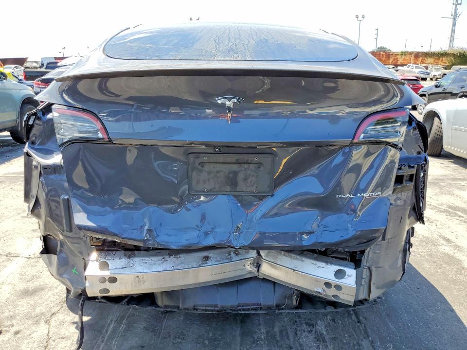 Продаж на аукціоні авто 2023 Tesla Model Y, vin: 7SAYGDEFXPF798797, номер лоту: 61596676