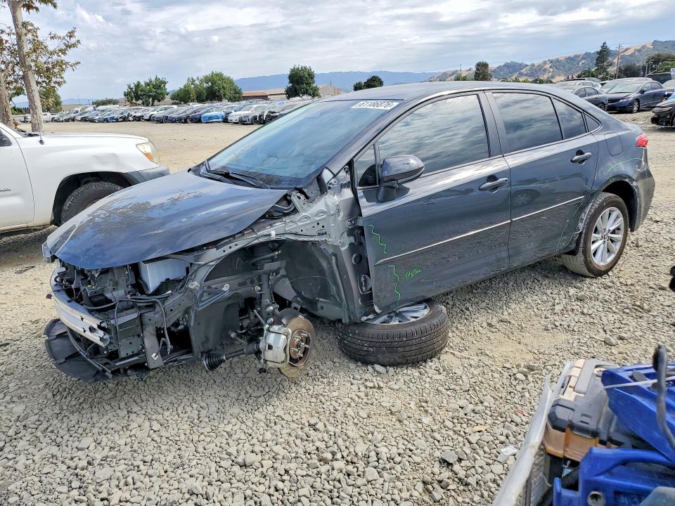 Auction sale of the 2026 Toyota Corolla Hybrid, vin: JTDBCMFE0T3136951, lot number: 61186876