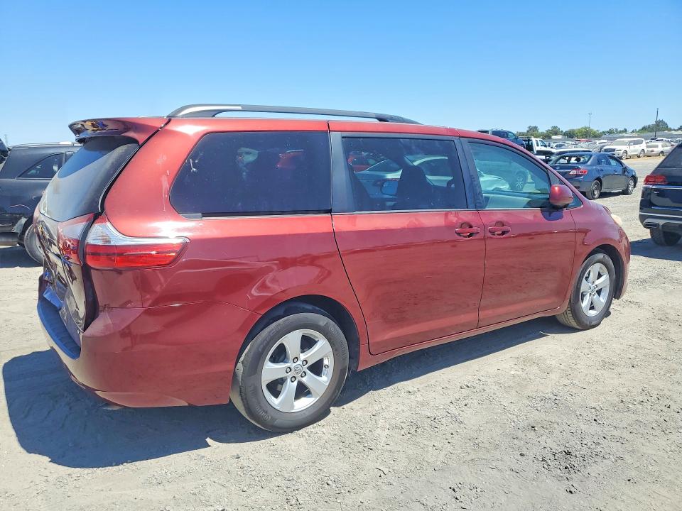 Продаж на аукціоні авто 2015 Toyota Sienna, vin: 5TDKK3DC9FS589242, номер лоту: 61323226