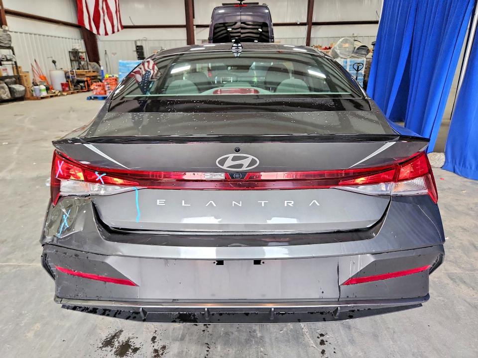 60832516 :رقم المزاد ، KMHLM4DGXTU113348 vin ، 2026 Hyundai Elantra مزاد بيع