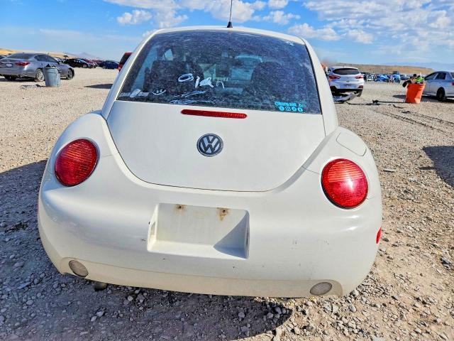 59851176 :رقم المزاد ، 3VWCR31C75M405450 vin ، 2005 Volkswagen New Beetle مزاد بيع