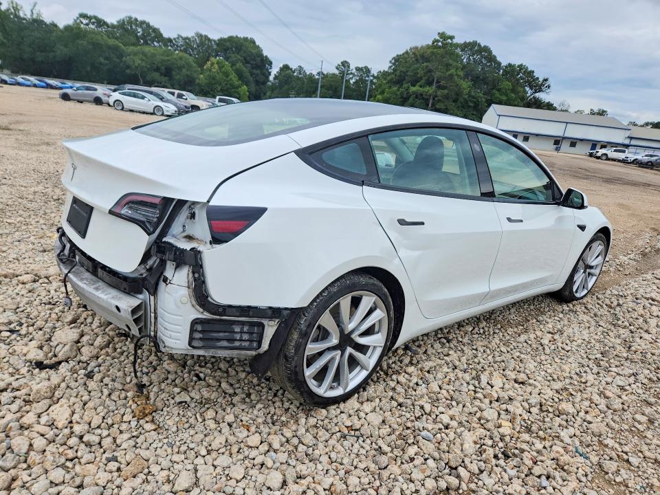 2022 Tesla Model 3 მანქანა იყიდება აუქციონზე, vin: 5YJ3E1EA5NF371136, აუქციონის ნომერი: 60517506