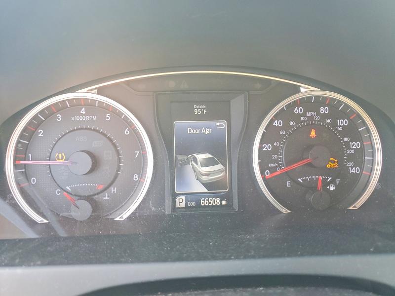 58498276 :رقم المزاد ، 4T1BF1FK8FU888323 vin ، 2015 Toyota Camry مزاد بيع