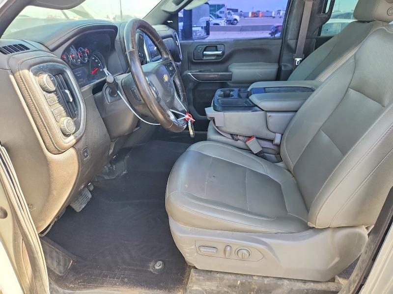 60331056 :رقم المزاد ، 1GC4YPEY7MF117739 vin ، 2021 Chevrolet Silverado مزاد بيع