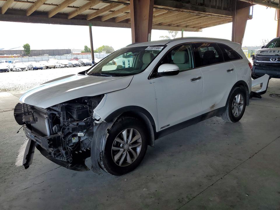 Auction sale of the 2016 Kia Sorento, vin: 5XYPGDA59GG173984, lot number: 61901586